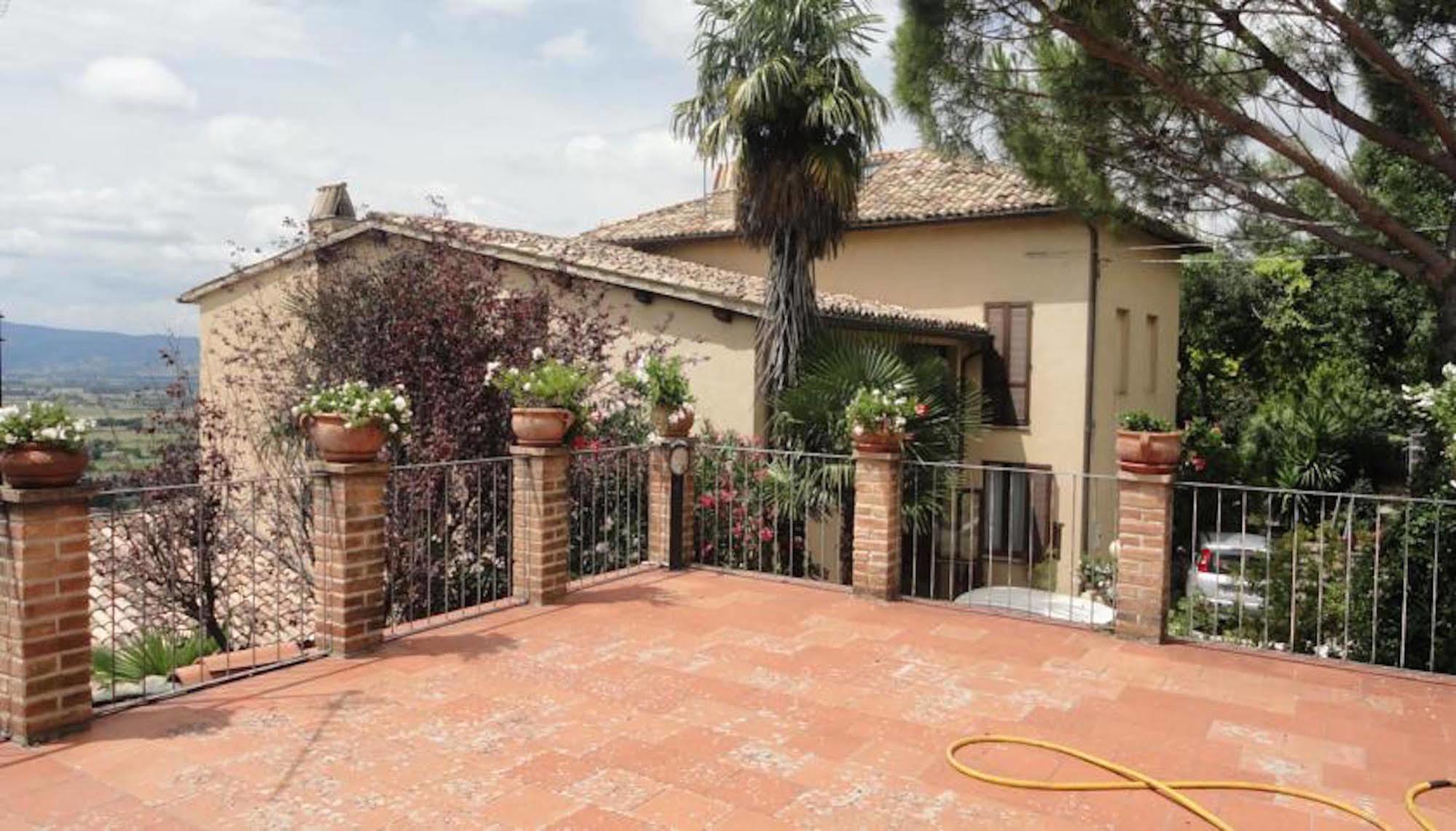 La Terrazza Di Spello Aparthotel Exterior foto
